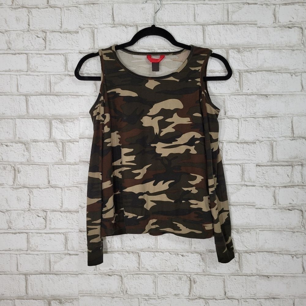 Long sleeve open shoulder camo top